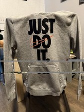 Nike 10-12 Youth Lot 2 Hoodies, 3 T-shirts 2 Shorts