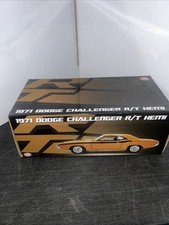 ACME 1971 DODGE CHALLENGER R/T HEMI BUTTERSCOTCH  A1806023 VT COUPE 1:18  1/360