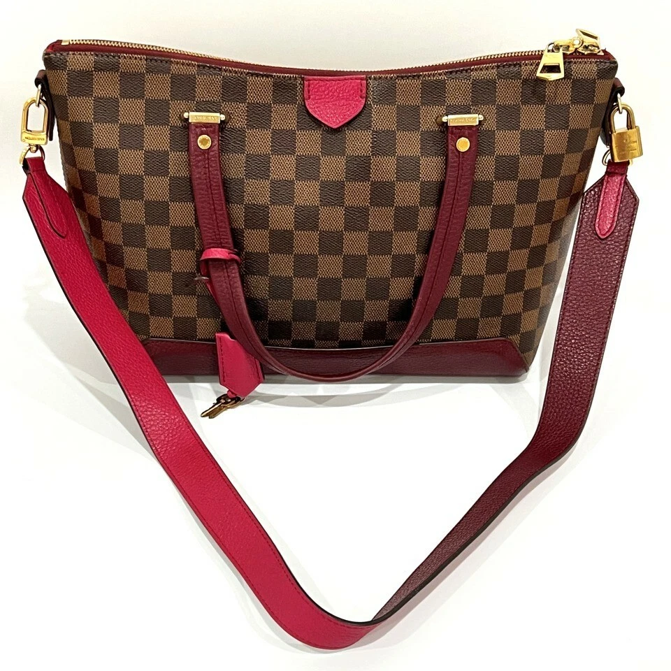 Louis Vuitton Hyde Park Damier Ebene Shoulder Bag in Mint Condition