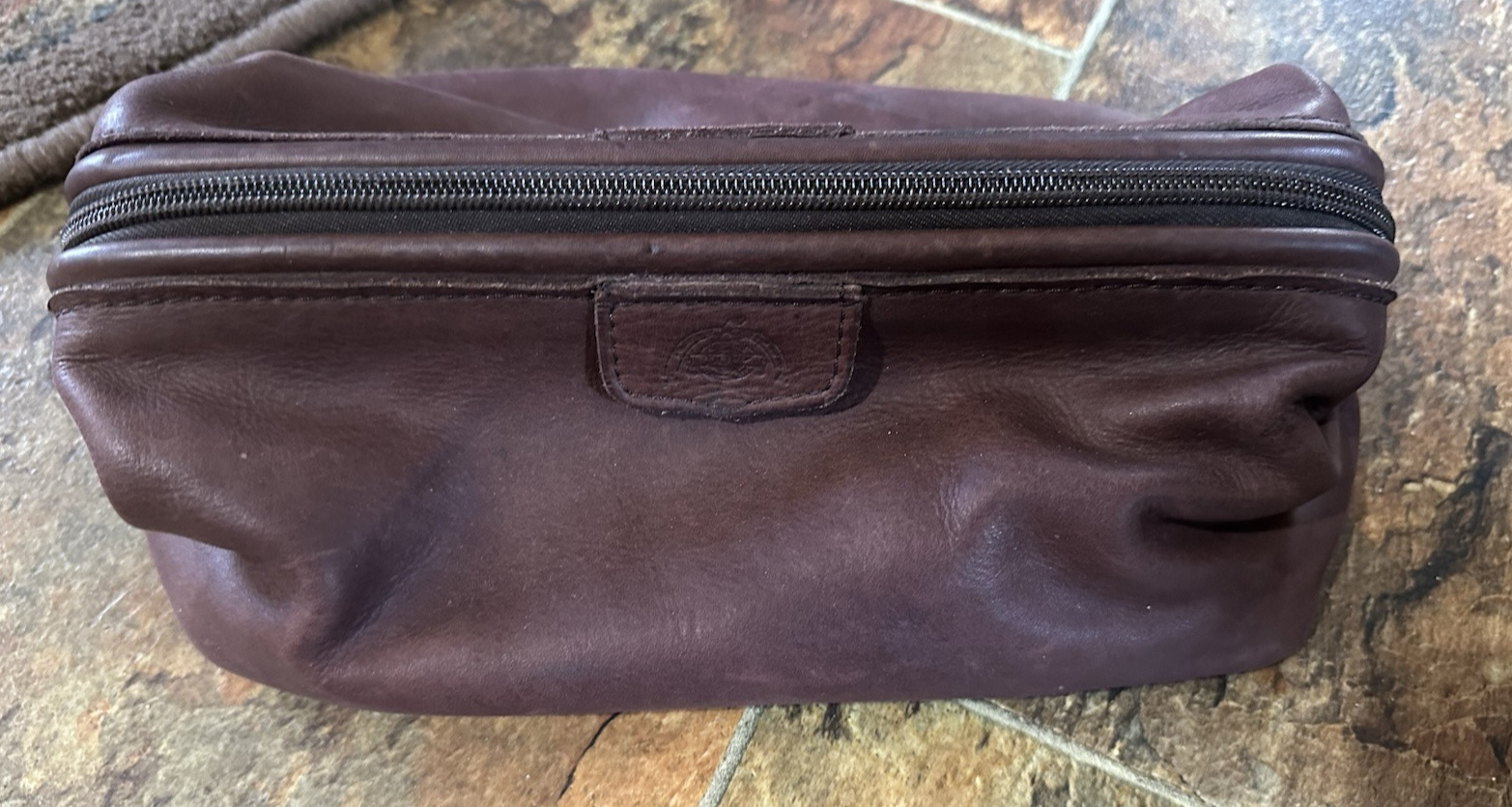 Vintage Dopp Leather Shaving Travel Kit with Zip Expandable Satin Cowhide Toiletries Bag