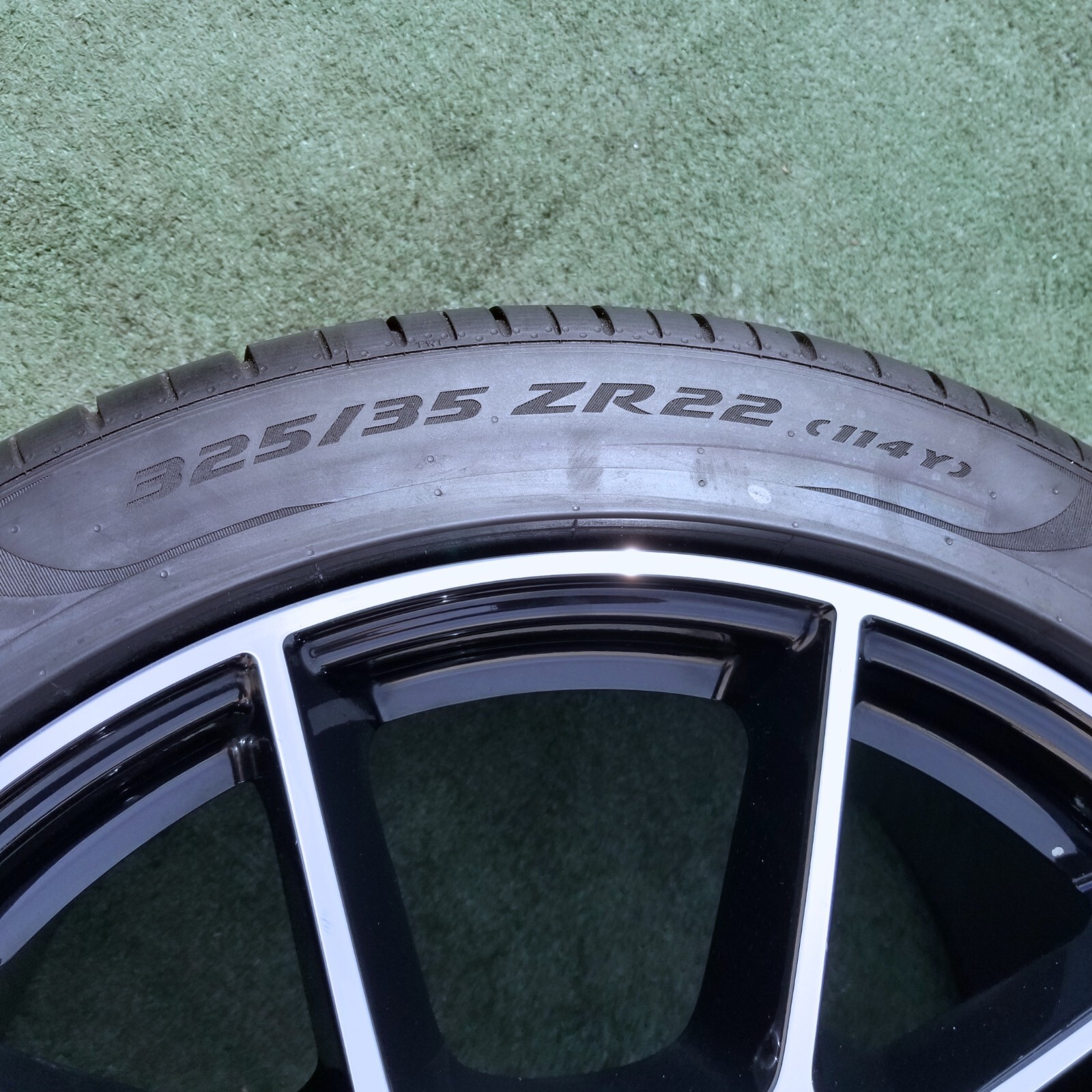 4 Factory Aston Martin DBX Wheels Tires TPM Genuine OEM Black 22 inch Set Sport