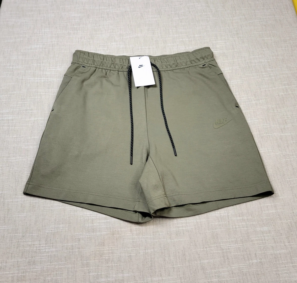 NIKE Tech Fleece Shorts Medium Mens Green Olive Lightweight Knit