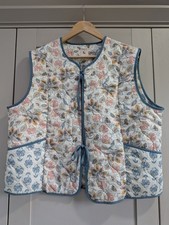 Ladies Tu Floral Pattern Tiefront Quilted Gilet Waistcoat Spring Dopamine UKL