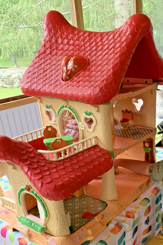1983 Strawberry Shortcake Berry Happy Home Dollhouse, dolls,clothing & access - Picture 6 of 12