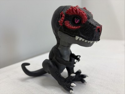 Fingerlings Untamed Infrared Black & Red T-Rex Dinosaur Tested & Works