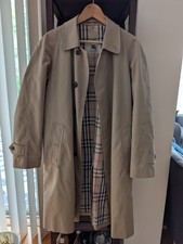 Burberry Trench Coat, Made In England Size 46 Small
