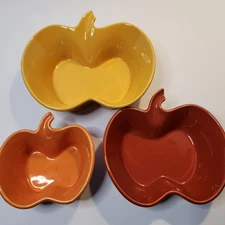 Chantal Baking Dishes Pumpkin Shaped Fall Colors Stackable Vintage Set of 3