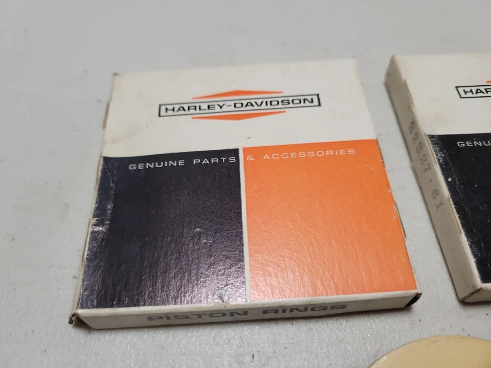 2x NOS 61-66 Harley Davidson Aermacchi Sprint + 0,4 mm anillos de pistón 22327-61 C H Foto 2 de 4