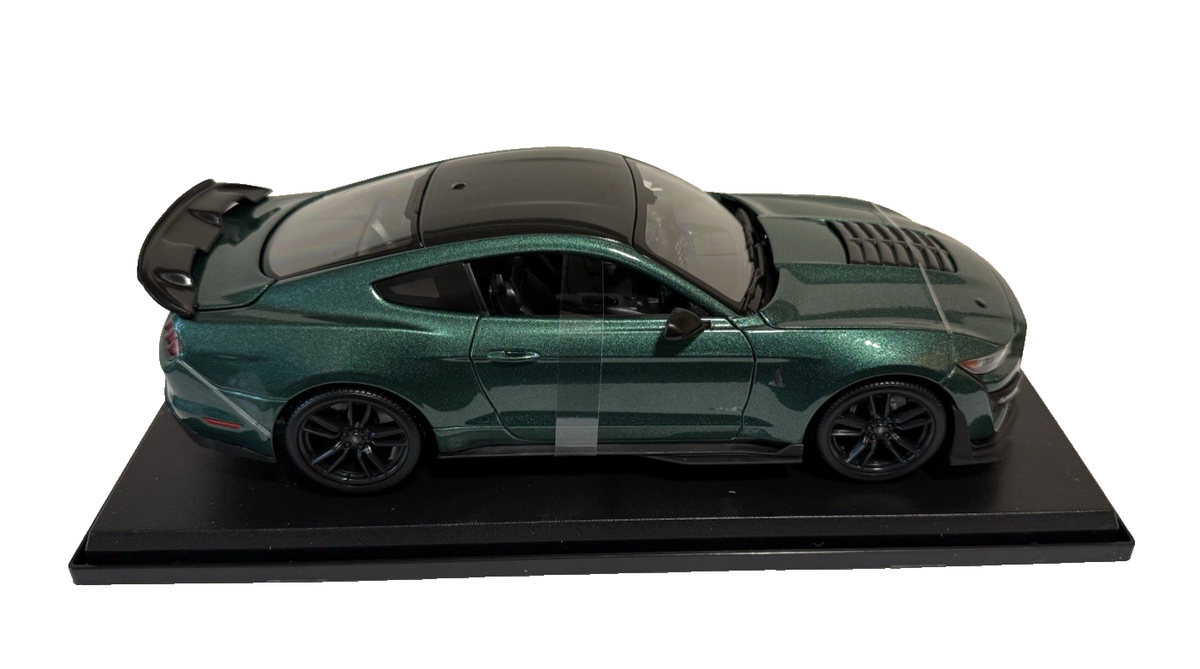 2020 Ford Mustang Shelby GT500 1:18 Maisto Die-Cast Model Car