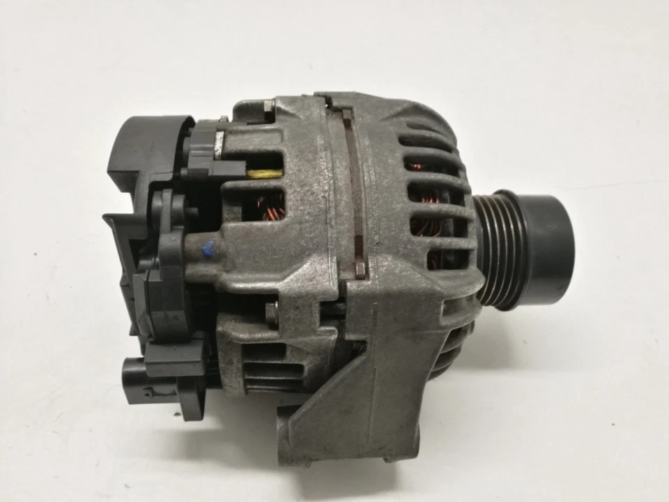 Generatore alternatore Smart ForTwo 451 0,8 CDI 14V 90A A0009062400 - Immagine 2 di 4