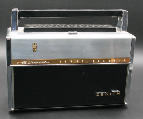 One (1) Zenith Royal 1000-D Radio portatile a onde corte trans-oceanica 1960 - Foto 2 di 21
