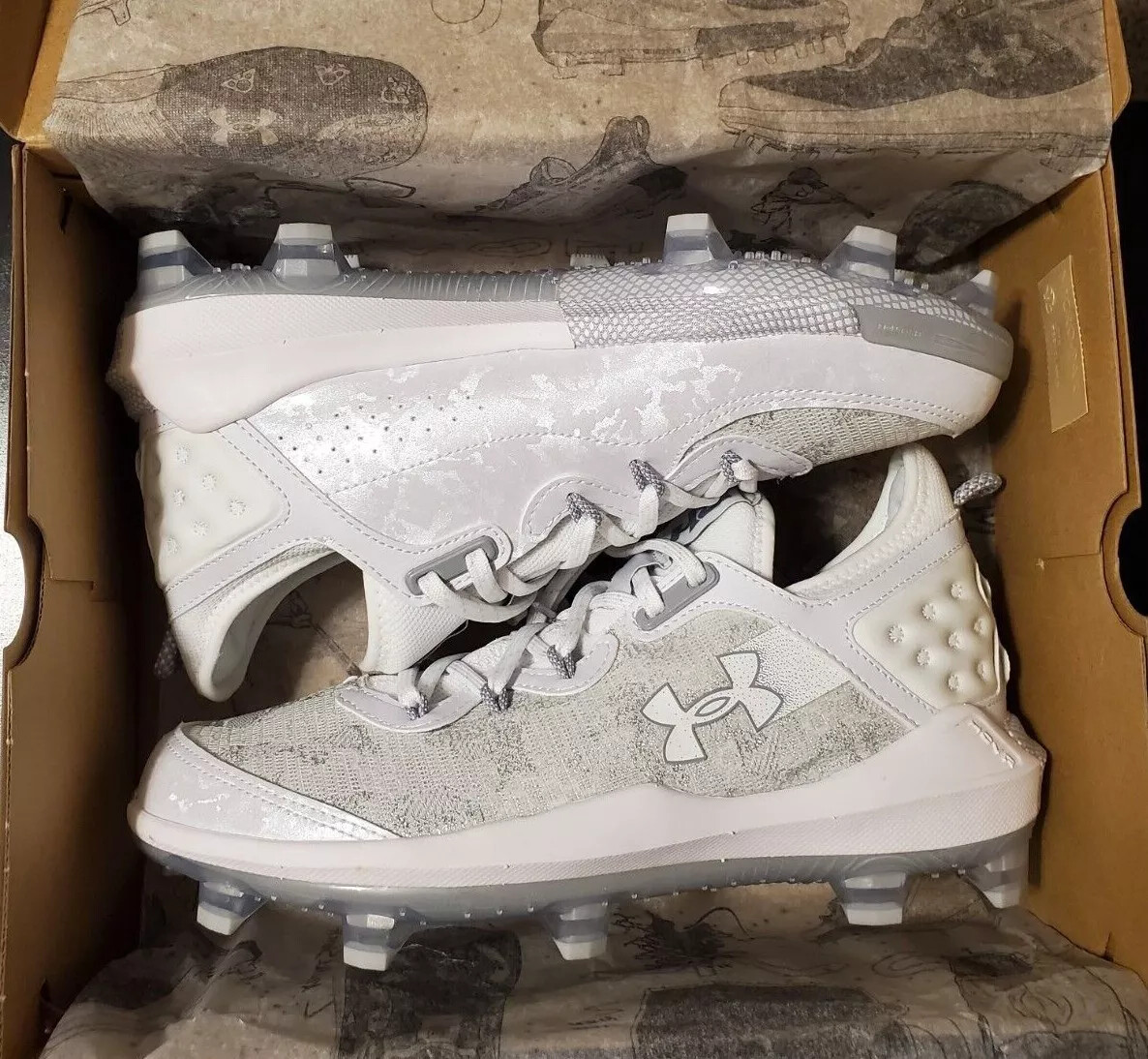 Бейсбольные бутсы Under Armour Harper 8 Elite из ТПУ 3026591-100 мужского размера 16790₽