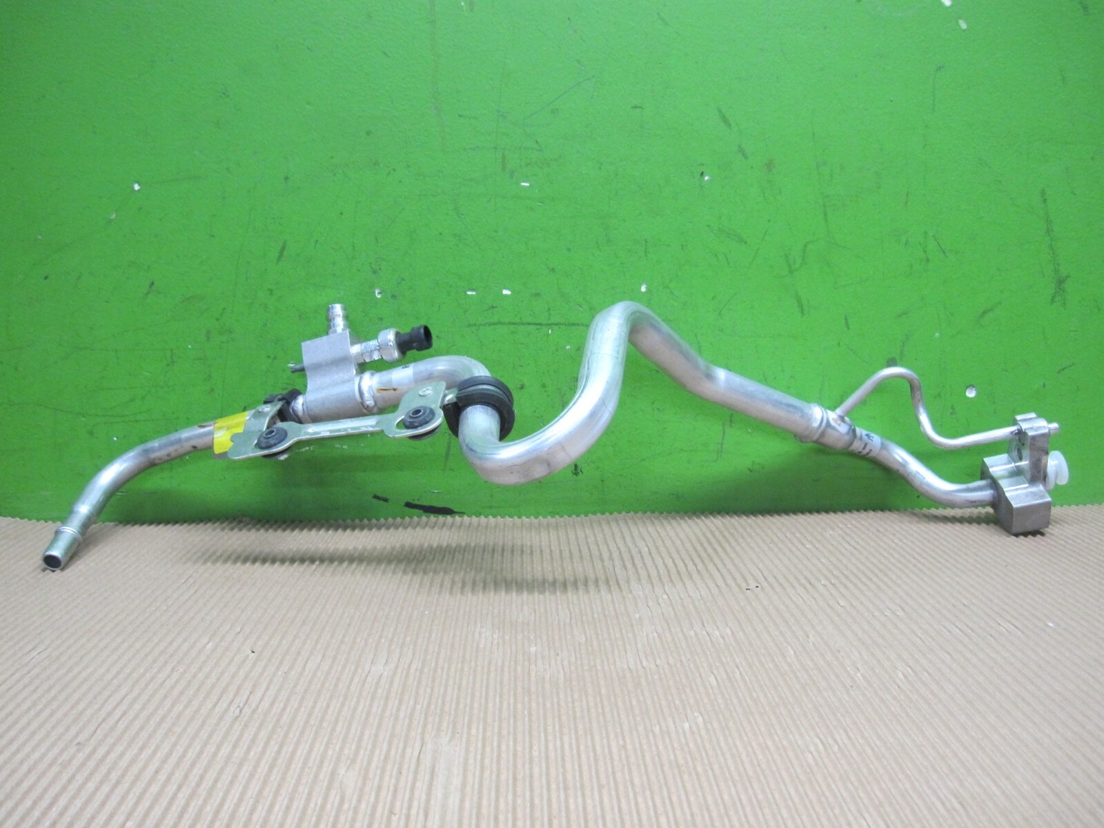 MASERATI GHIBLI AC LINE LOW PRESSURE DELIVERY FLEX HOSE 2014 2015 2016 670035061
