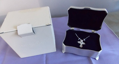 Things Remembered 10'' Silver Chain 1'' x 3/4'' Rhinestone Cross Necklace Jewel Box