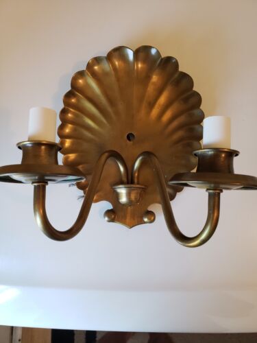 Vintage Georgian art sconce shell light fixture - Picture 1 of 9