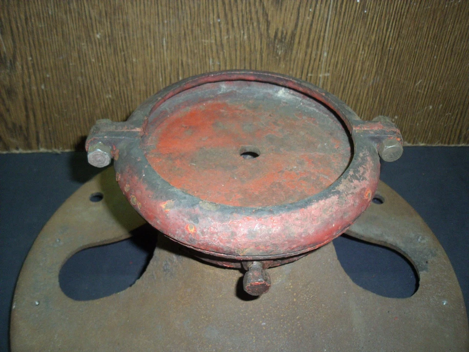 RARE SUPPORT OPALINE POMPE A ESSENCE GEX R11 -- esso bp shell total antar caltex - Photo 3/4