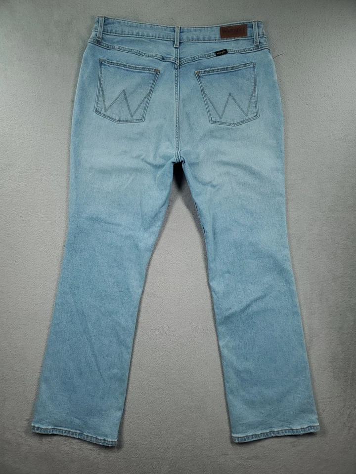 Wrangler Jeans Womens 12 Blue High Rise Bold Bootcut Light Wash Stretch Denim - Image 2 of 4