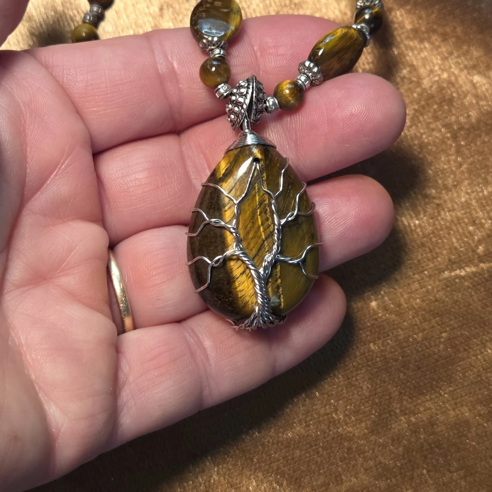 Collar colgante ojo de tigre árbol de la vida envoltura de alambre piedras de 18" a lo largo de la cadena Foto 3 de 4