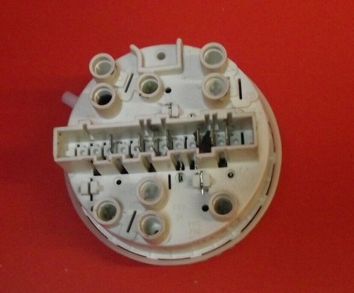 Waschmaschine ZANUSSI FR1450W DRUCKSCHALTER