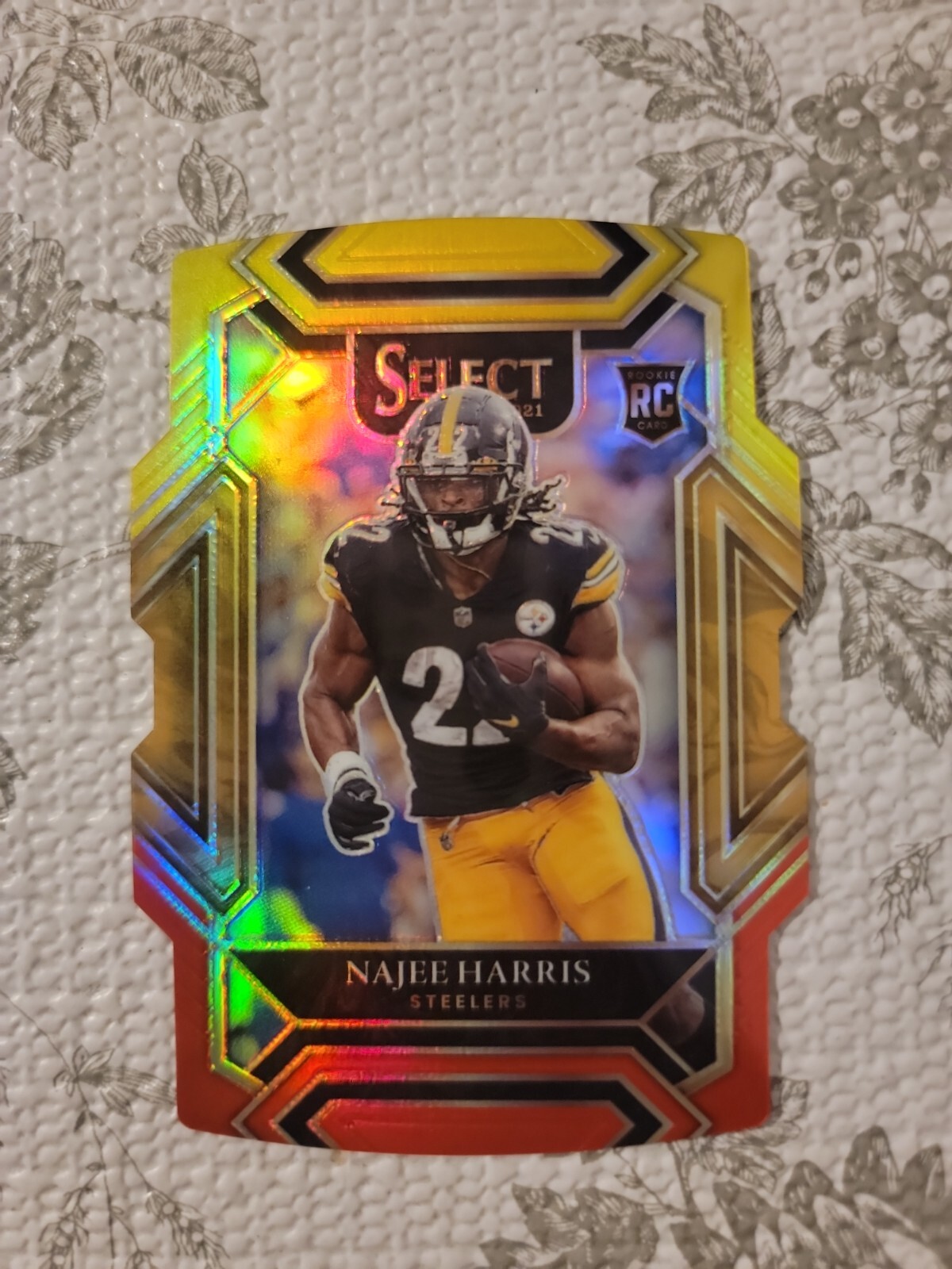 2021 Select Najee Harris Die Cut Red Yellow Club Level Prizm RC SP #253