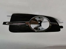 Fog light Bezel LH Driver Side for 2010-2013 Buick LaCrosse 20859107 GM1038120