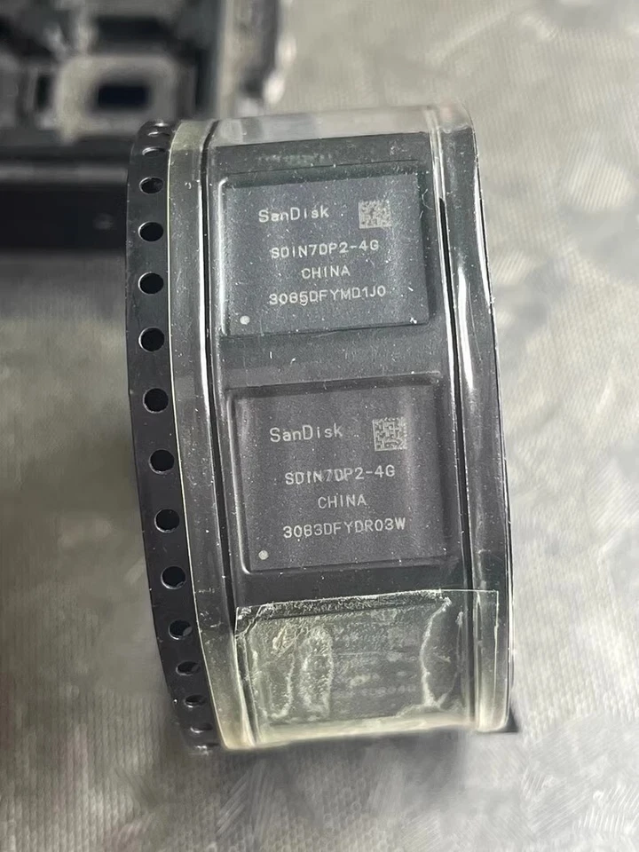 2PCS ORIGINAL SDIN7DP2-4G 153 Ball 4G EMMC Hard Disk Storage IC EMMC Chip - Image 2 of 3