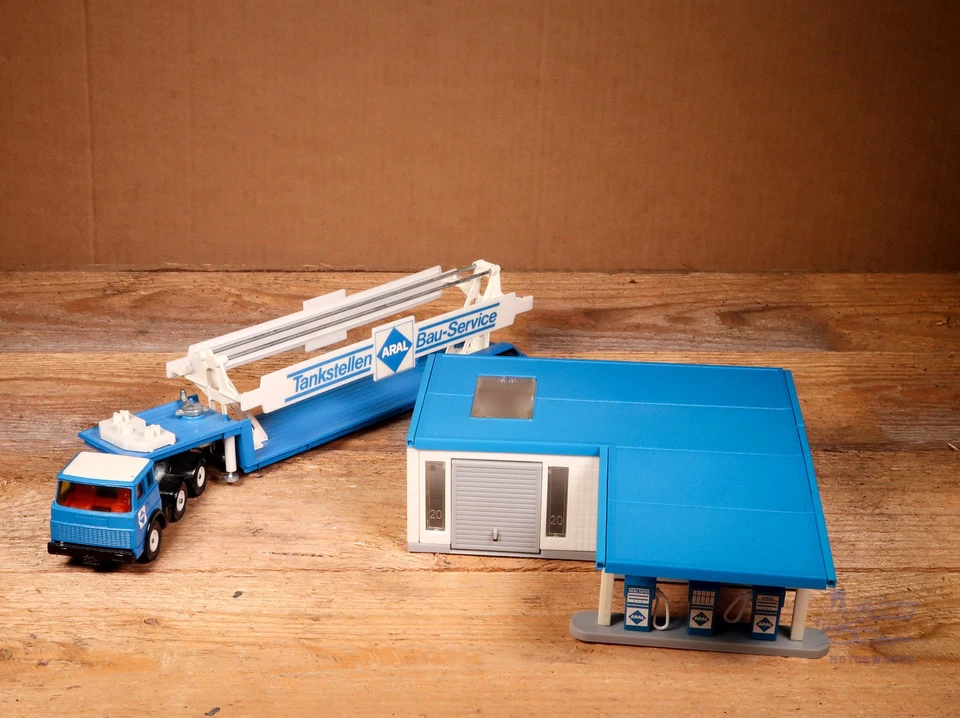 Siku V Super Serie 3712 Hanomag Henschel Transporter Aral Tankstelle Tieflader
