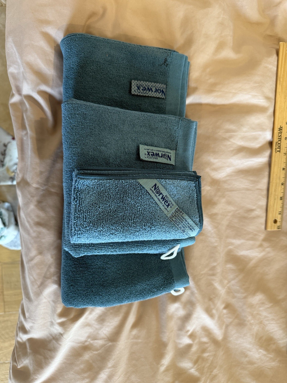 Norwex Towel Set NWOT