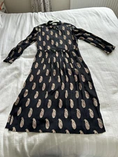 Toast Navy Crepe Navy Blue Beige Paisley Midi Dress Size 14 Pockets Button Bust 