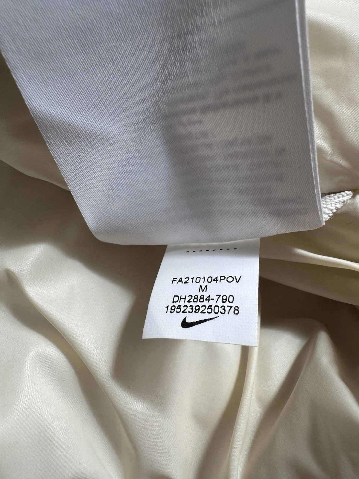 Nike $500 Men’s Medium ESC Made In Italy Down Filled Vest Wheat Ivory DH2884-790 image 2