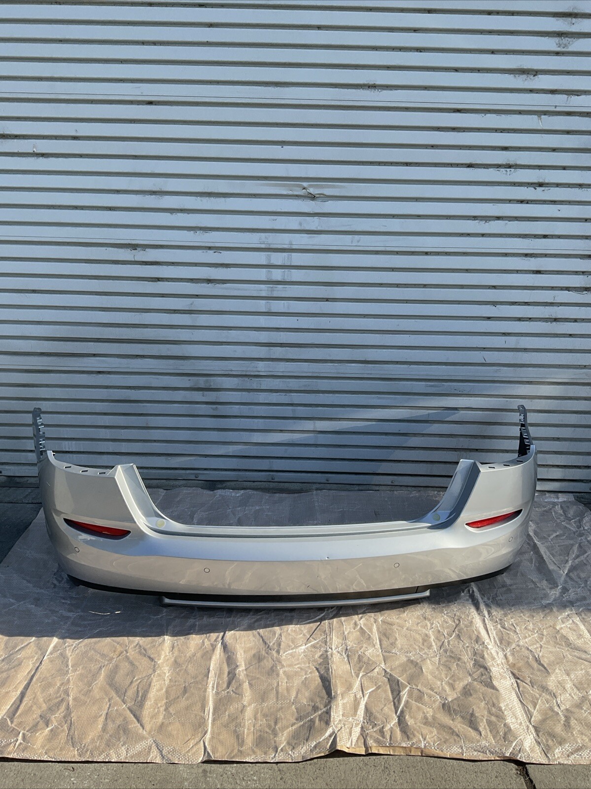 14-17 Maserati Quattroporte Q4/S Rear Bumper Cover Silver Paint Code 817/B OEM