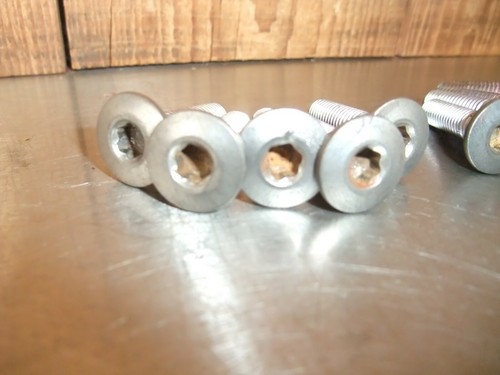 Kawasaki KLE650 Versys B8F 2008 ABS Front Brake Disc Bolts GC #142 - Picture 2 of 4