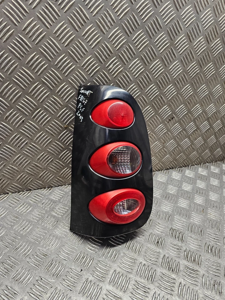 SMART 450 CITY COUPE PULSE 2002 NEARSIDE PASSENGER SIDE REAR LIGHT TAIL LIGHT - Image 2 of 4