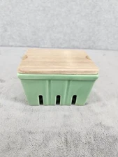 IQ Accessories Porcelain Food Storage With Wood Cover Sage Green 3x4x5