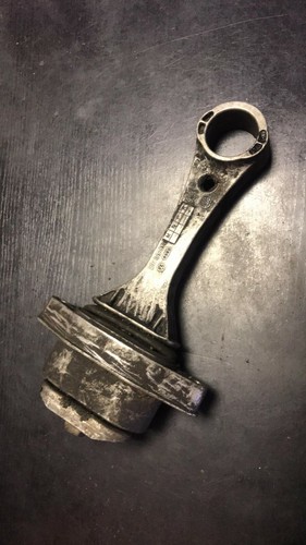 Volkswagen Golf IV 2001 Diesel 1kW Motorlager Halterung 1J0199851