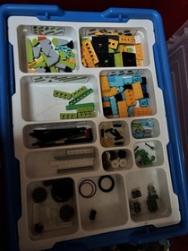 LEGO Education WeDo 2.0 Robotics 45300 Bulk Parts Lot in Sorting Tray Boxes (5)
