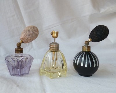 3 x kleine Vintage Glas Zerstäuber Parfümer Flaschen