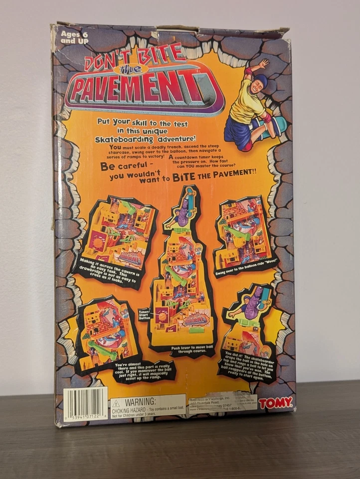 Vintage Don't Bite The Pavement - 1982 TOMY Electronic Game w/ Ball IN BOX WORKS - Image 4 of 4