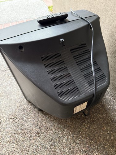 Panasonic 20 inch CRT TV. CT-20G4A Vintage Retro Gaming Television + Orig Remote - Picture 17 of 24