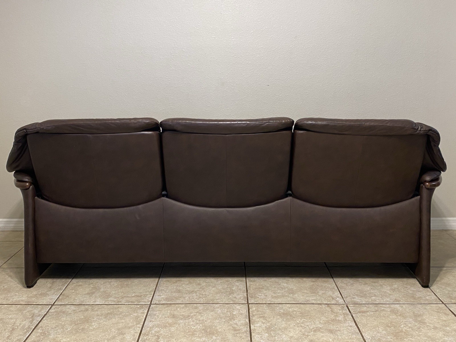 Ekornes Stressless ‘El Dorado’ Low Back Leather Sofa Recliner Norway Furniture