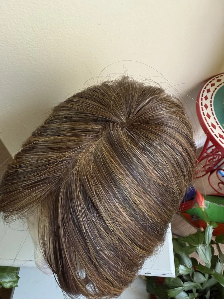 Tressallure Smooth Cut Bob 1 Monotop Lace Front Wig Synthetic Hair - Image 3 of 4