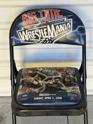 WWE WrestleMania 22 特別リングサイド パイプ椅子 WWE Wrestlemania 22 Commemorative Ringside Chair - Rare AllState
