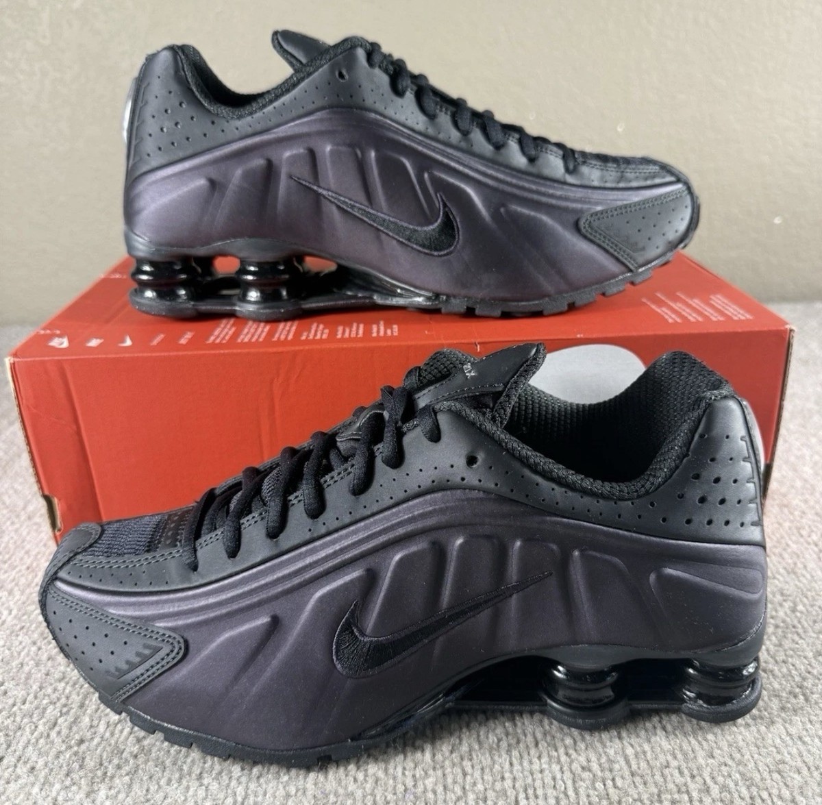 Nike Shox R4 Shoes Cave Purple Off Noir Black HQ1988-500 Men's