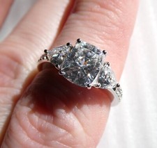 Designer Sterling Silver Three Stone White Crystal Ring 925 Size 7 Weighs 4.4g