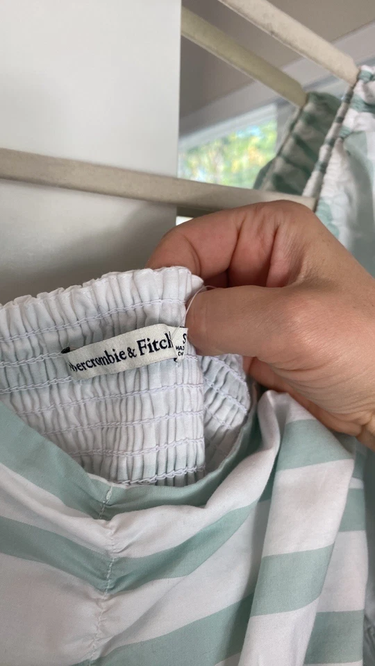 Vestido midi a rayas Abercrombie & Fitch talla S usado Foto 4 de 4