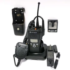COMPLETE MOTOROLA XTS2500 Model II UHF 450-520Mhz Radio H46SDF9PW6BN ACCESSORIES