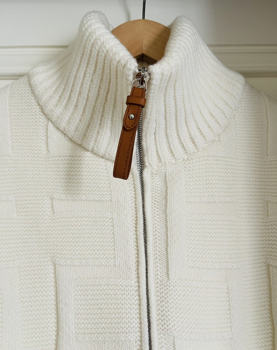 BRAND NEW HERMES MANTEAU COURT Short Coat Inside Qultied White