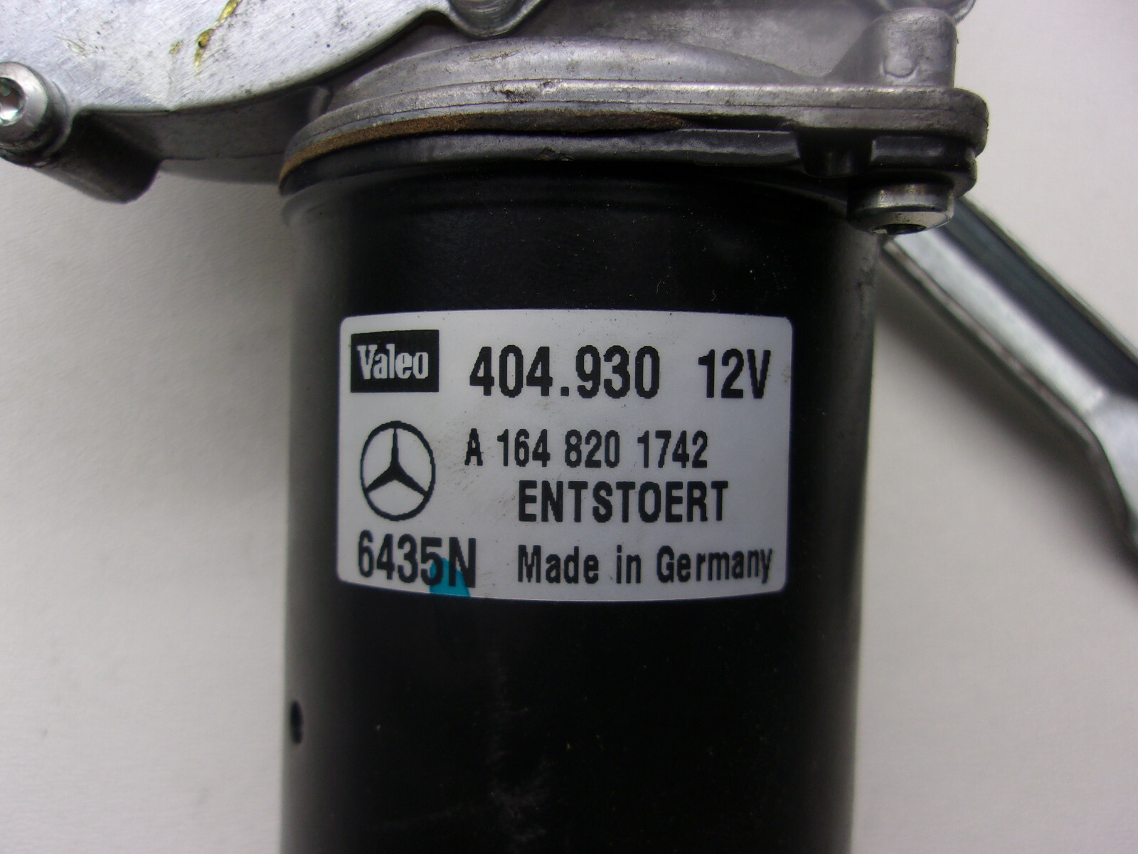 1648201742 06 11 MERCEDES ML320 ML350 WINDSHIELD WIPER MOTOR VALEO