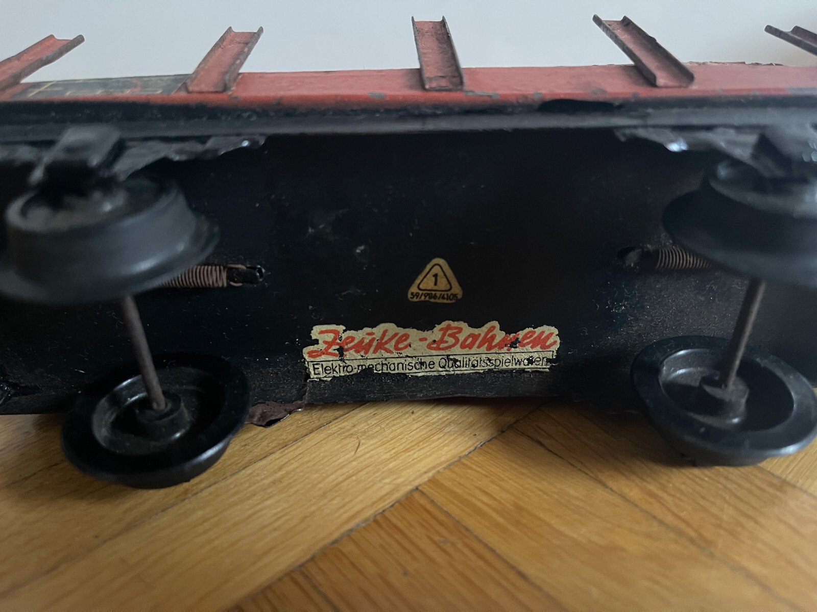 Picture 4 of 6