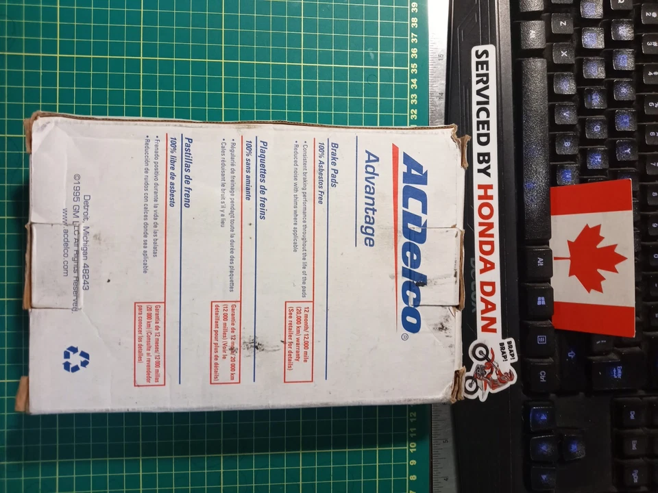 Pastillas de freno de cerámica GM 19255850 AC Delco14D997CH Chrysler Pacifica para 2004-08 Foto 2 de 4